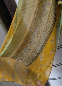 pakistani Green Embroidered Kurta set