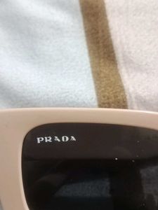 Stylish PRADA Sunglasses + Three Gift