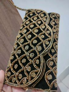 Embroidery Clutch 👜