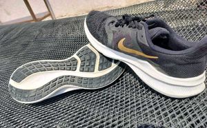 🏂OG NIKE DOWNSHIFTER 11 LIMITED EDITION
