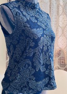 High Neck Sleevless Top
