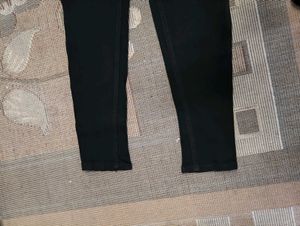D@04 Size-28 Slim Jeans