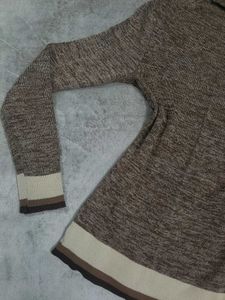 Elegant Brown Turtleneck sweater