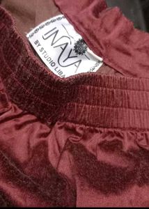 pakistani Embroidered Kurta Set