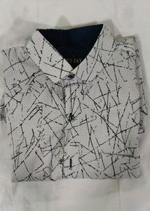 PRINTED WHITE SHIRT - Classic