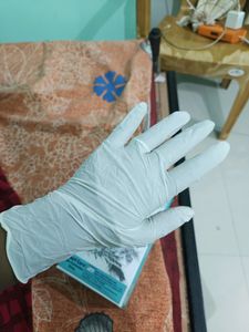 2 Pack Of Surgical Gloves