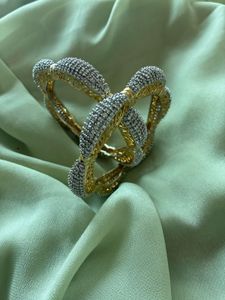 Sparkling Bangle Set