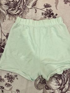 Shorts (waist 22-23)