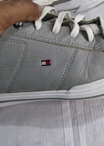 Tommy Hilfiger shoes 👟