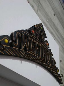 Sweet Home Wooden Decor