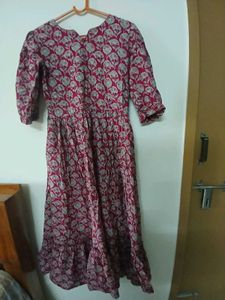 Floral Print Classy 3/4th gown