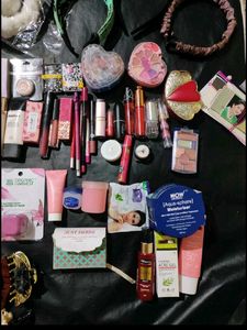 2 Products With 3 Freebies