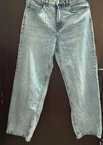Wide Leg Light Wash Jeans