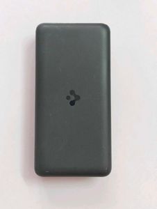 Spigen ArcPack 30000mAh Power Bank, PD3.0