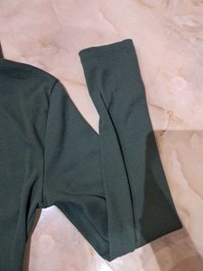 Ribbed Turtleneck Crop Top