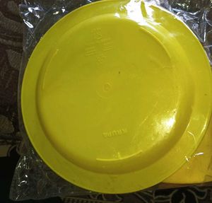 Kids Yellow Dish Set - New