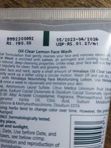 Himalaya Oil Clear Lemon Face Wash