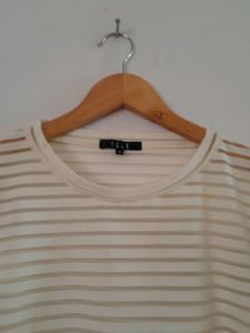 White Casual Top (Women&#39;s)