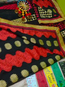 💥 Price Drop💥Black And Red Saree Only