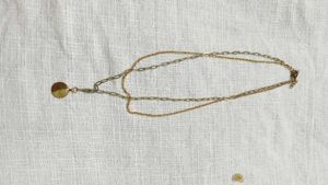 Golden layered chain