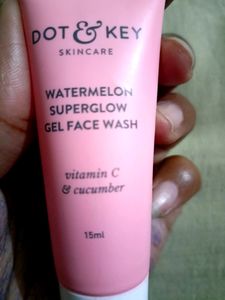 Dot and Key Face Wash