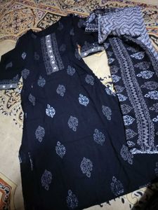 Black Kurti + Duppata