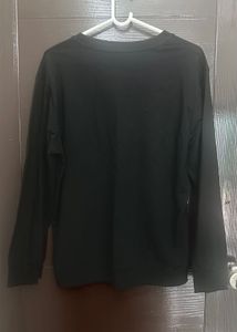 Black Long Sleeve SweatShirt