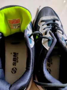 Sports Shoes