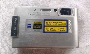 Sony Cybershot DSC-T200 8.1MP Digital Camera