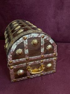 Vintage Look Storage Box