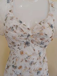 Pinteresty Floral Puffed Sleeve Mini Dress