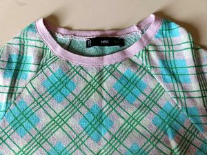 Knitted cropped top