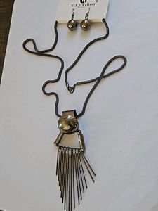 Neckpiece