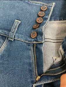 Preloved Jeans But No Zip