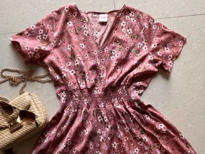 Urbanic Elegant Dusty Pink Floral Print Dress