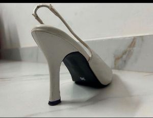 Perfect White Heels 👠