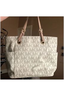 Authentic ❌Michael Kors Jet Set Tote Handbag