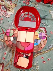 Vintage Inspired Makeup Kit