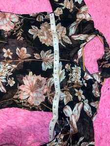 Floral Print Long Sleeve Top with poo style neck