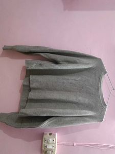 AESTHETIC SWEATER FOR WINTERS
