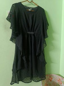 Pretty Black Dress For Girls