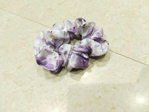 Hair Bow And Hand