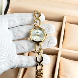 Fossil For her
