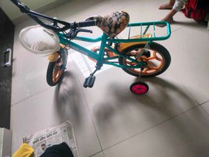 KID&#39;S CYCLE WITH TRAINING WHEELS