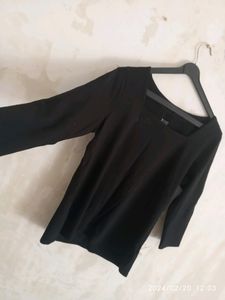 BLACK TOP