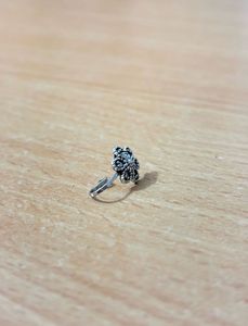Floral Silver Nose Pin