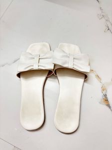 Pretty Bow White Flip Flops