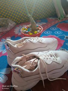 Woman White Sport Shoes 👟