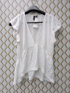 New With Tag Cute Korean Asthetic White Top