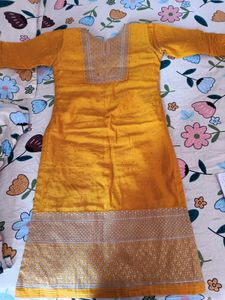 Selling Chanderi Set